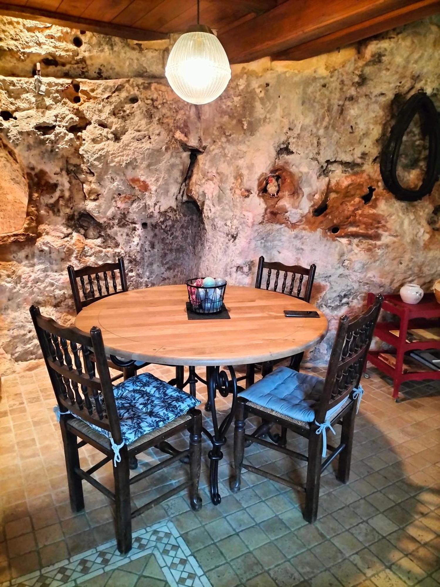 Charmante Maison Troglodyte Vitrac  Luaran gambar